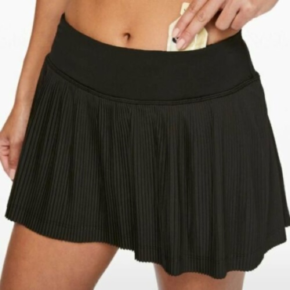 Black Lululemon tennis skirt